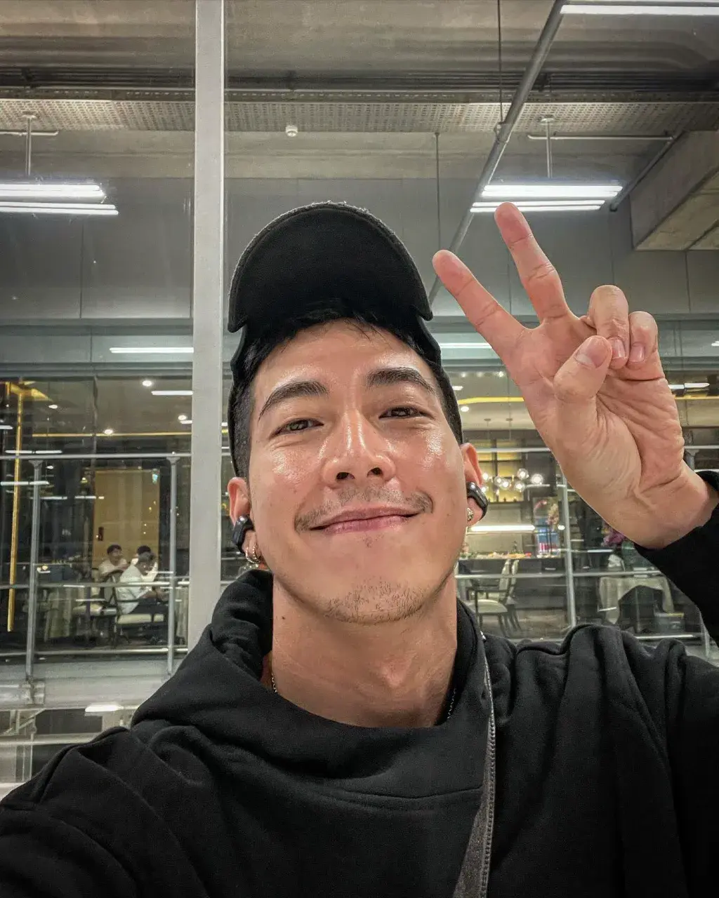 โตโน่หนุ่มกำลังมีข่าวดัง