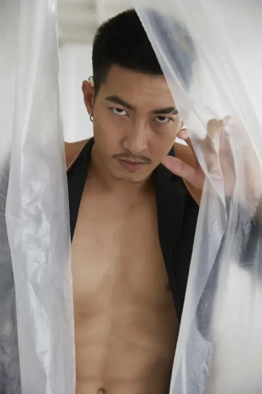 โตโน่หนุ่มกำลังมีข่าวดัง
