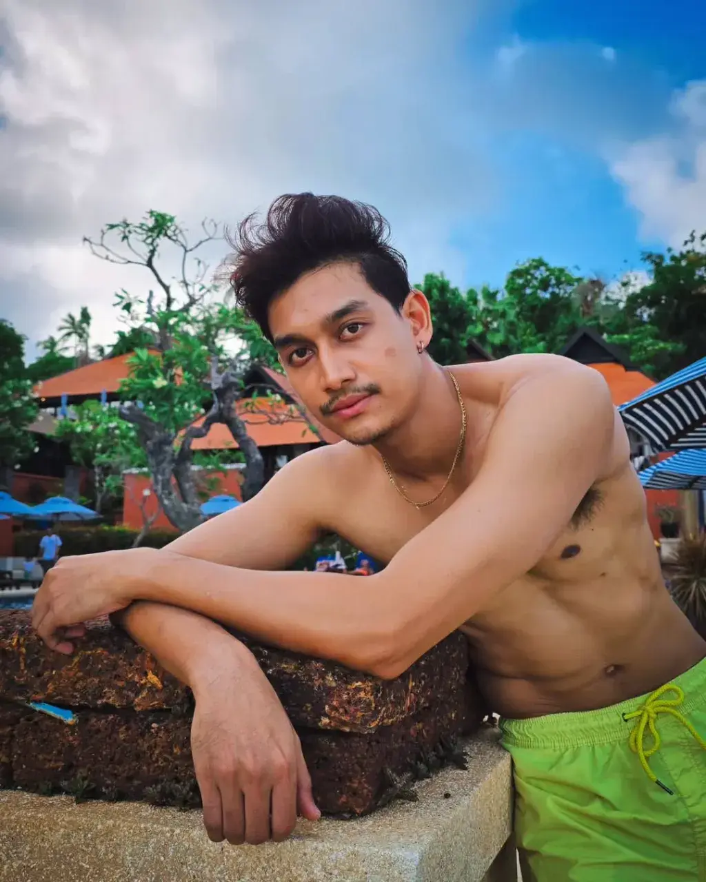 หลงสวาทความเข้ม