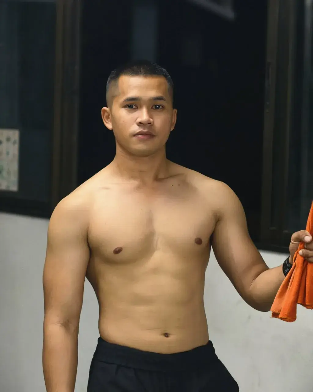 เสพพลังกลิ่นกายหนุ่ม