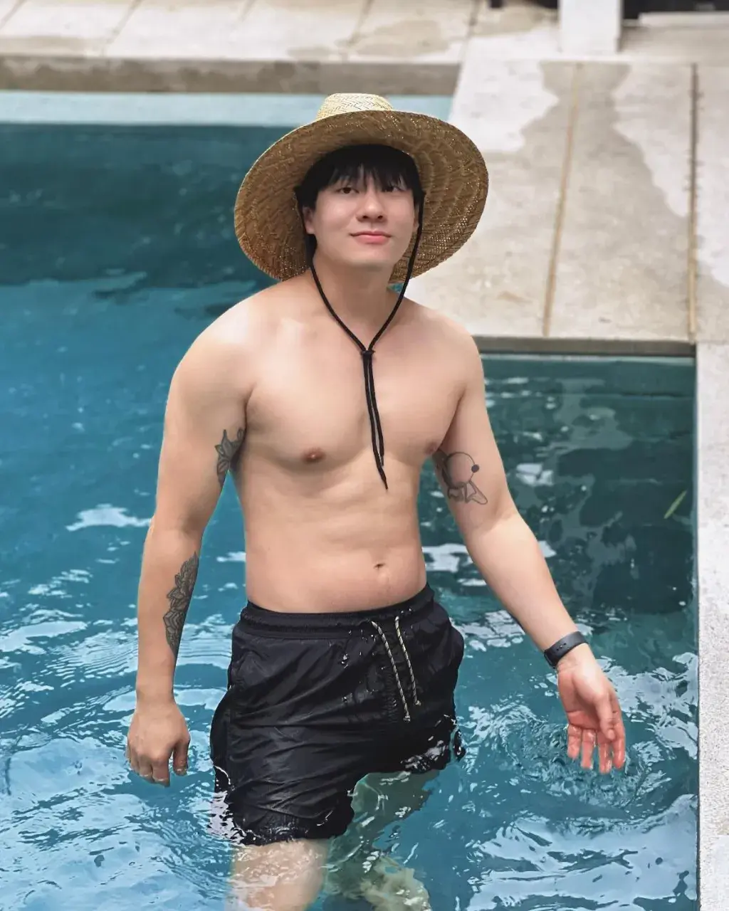 เสพพลังกลิ่นกายหนุ่ม
