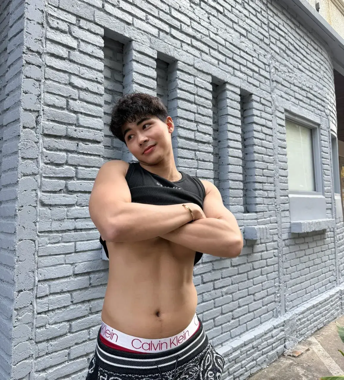 ก็เธอมันยั่วลิ้นนนน