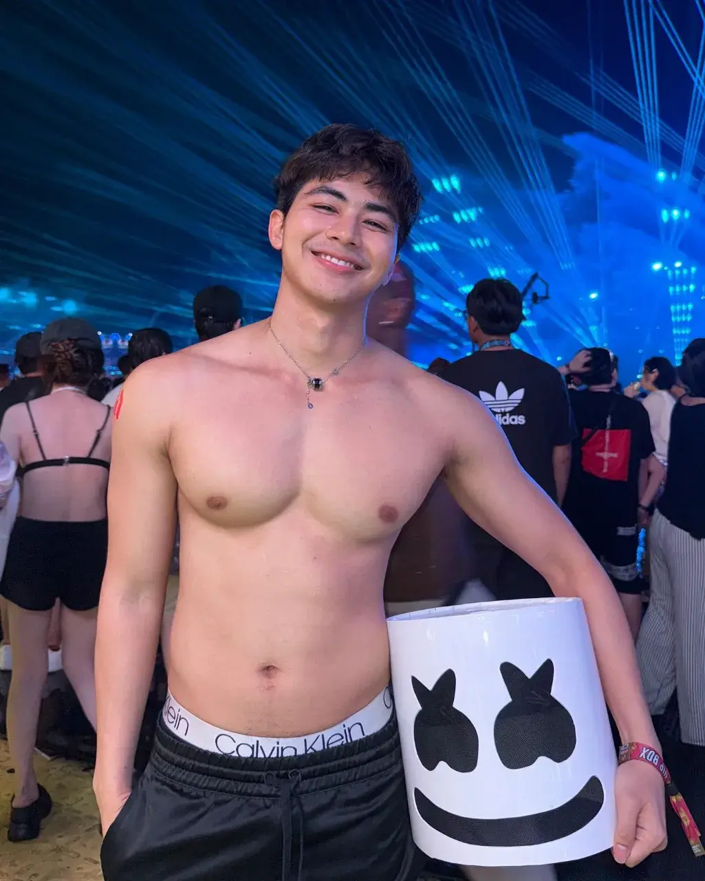 เจอของดีต้องเอามาอวด
