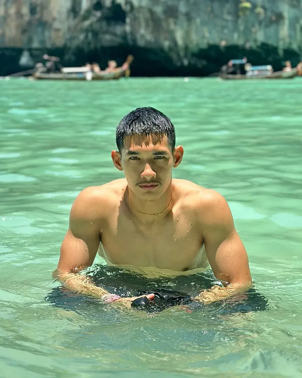 หญ้าอ่อนร่อนรัก