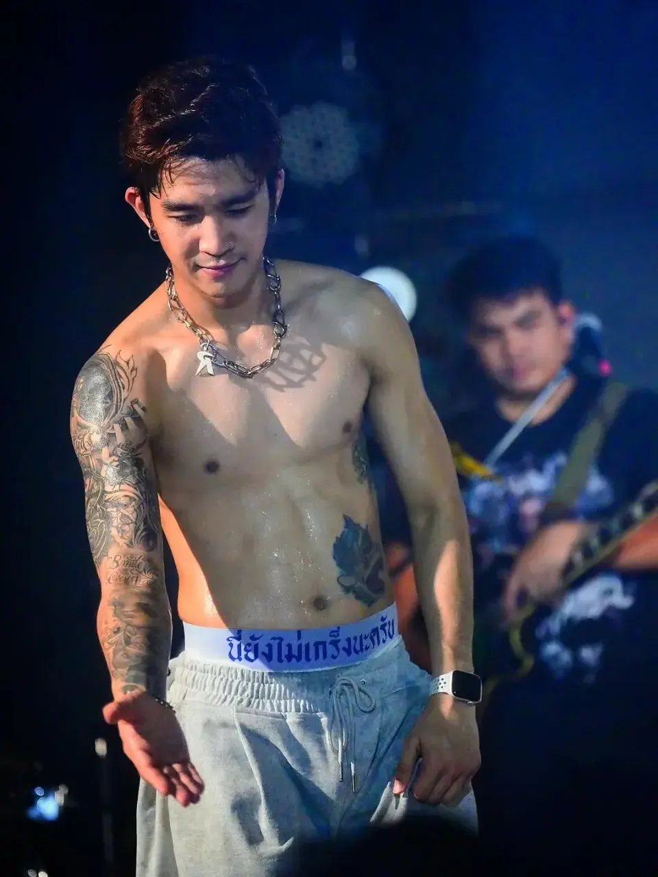 หญ้าอ่อนร่อนรัก