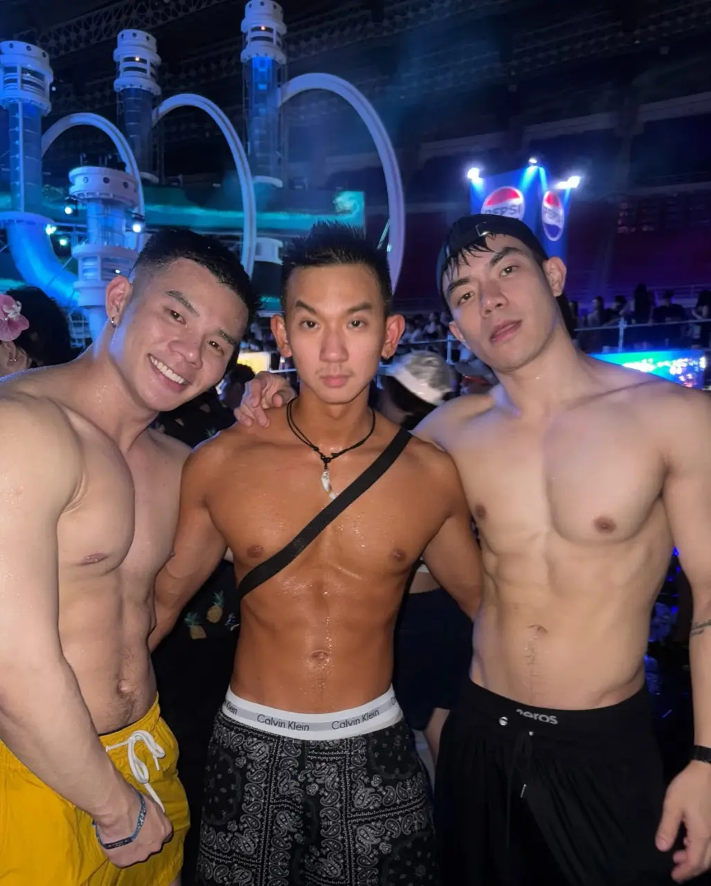ชุ่มฉ่ำ