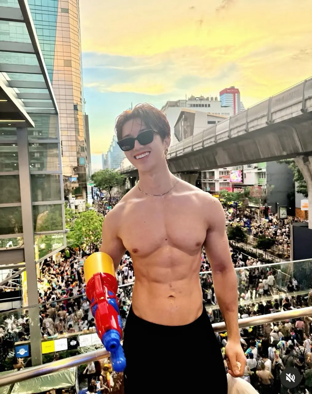 ชุ่มฉ่ำ