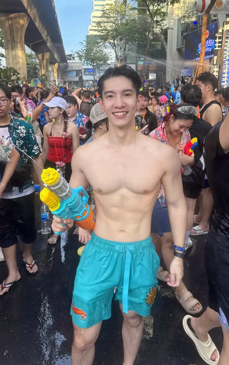 สาดเสียว