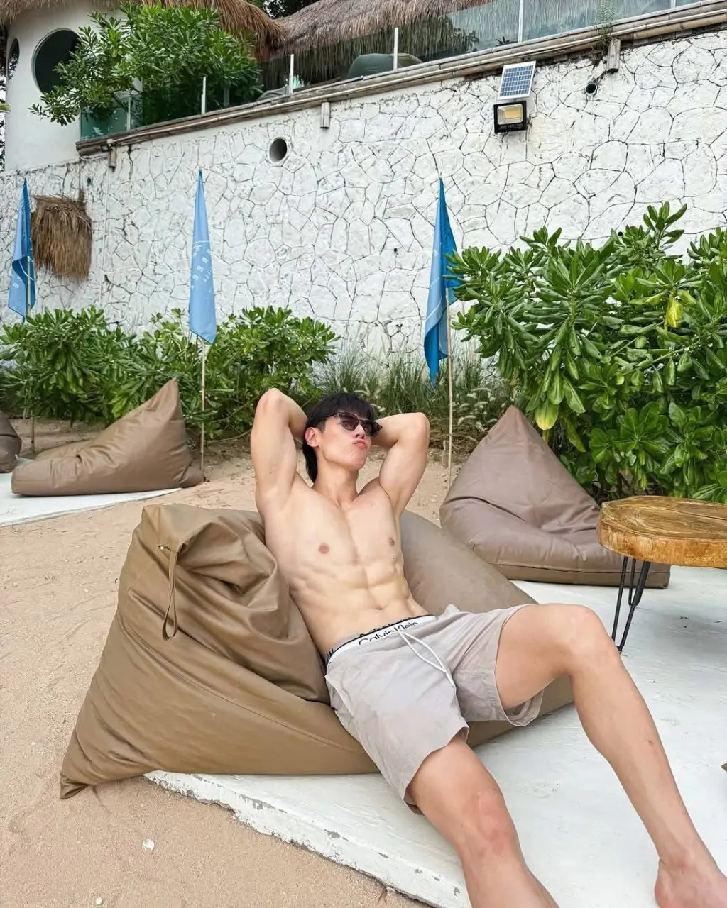 ถอดโชว์สงกรานต์