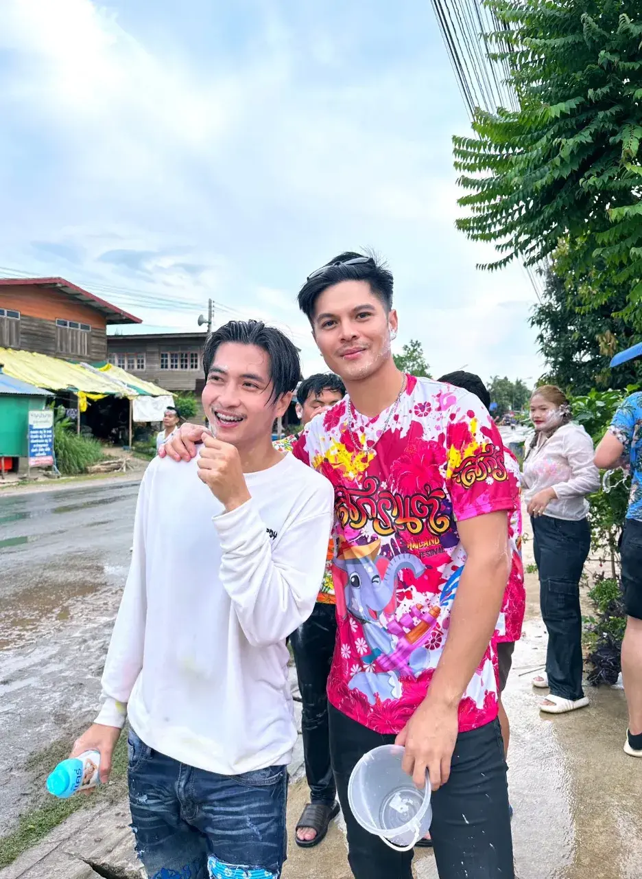 อยากโดนปืนพี่ฉีกน้ำอ่าาาส์