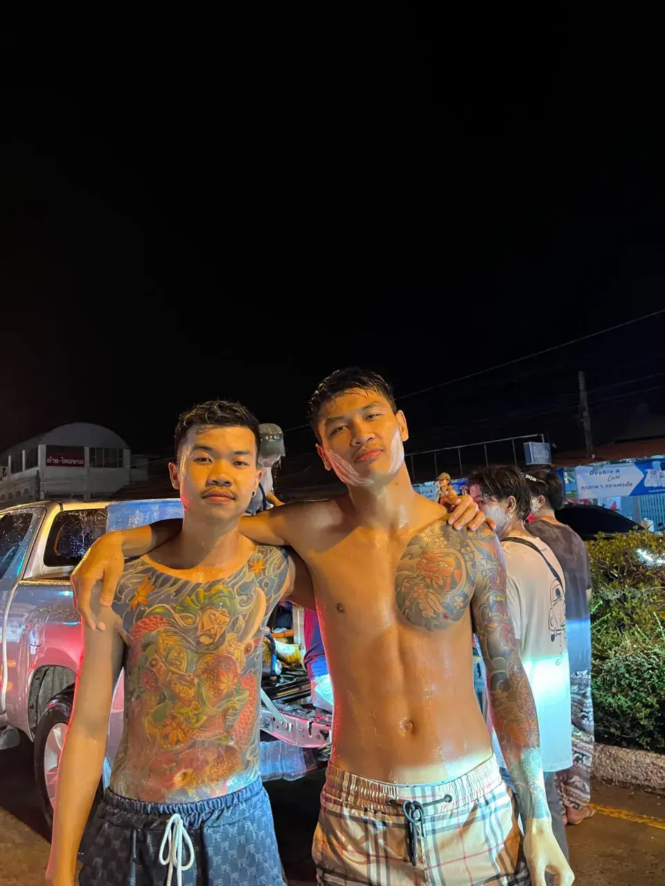 อยากโดนปืนพี่ฉีกน้ำอ่าาาส์