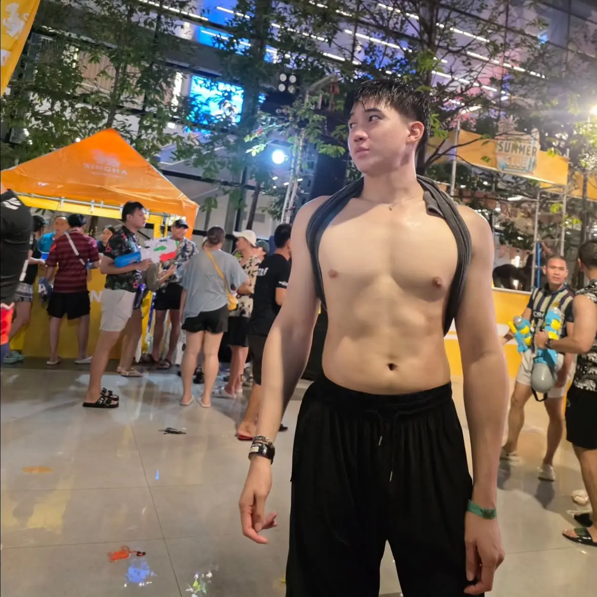 วิวเปียกฉ่ำ
