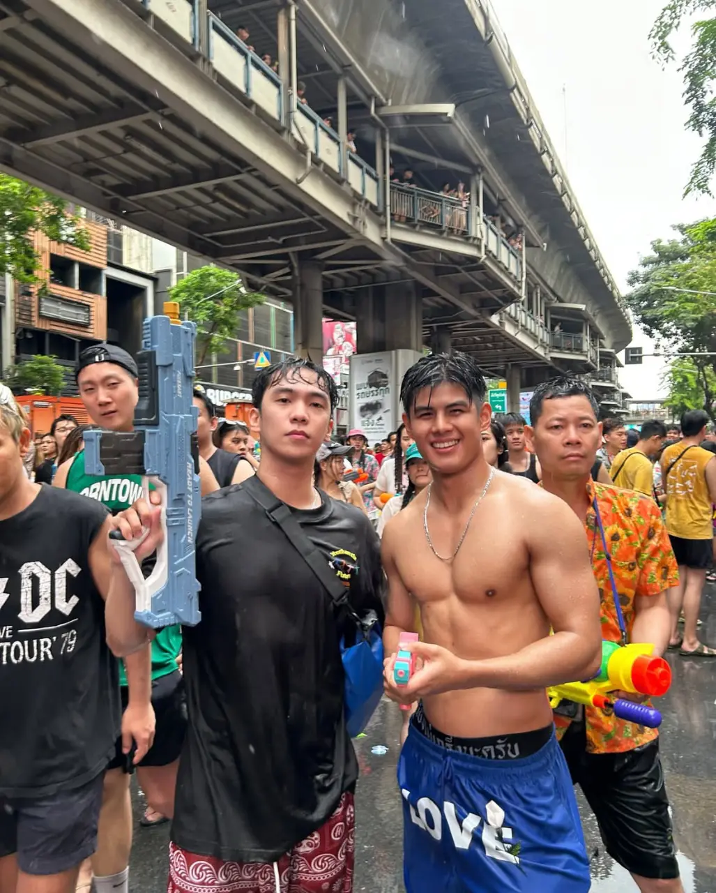 วิวเปียกฉ่ำ