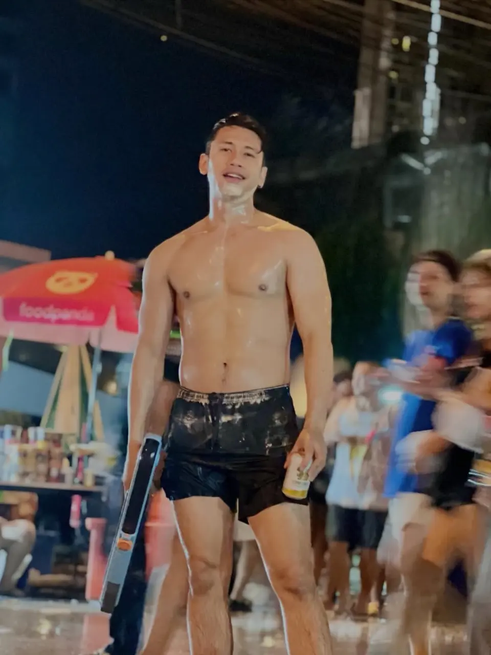 สงกรานต์ชื่นใจ