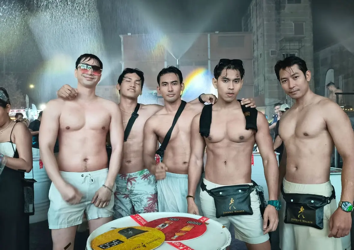 สงกรานต์เจนจัดจ้าน
