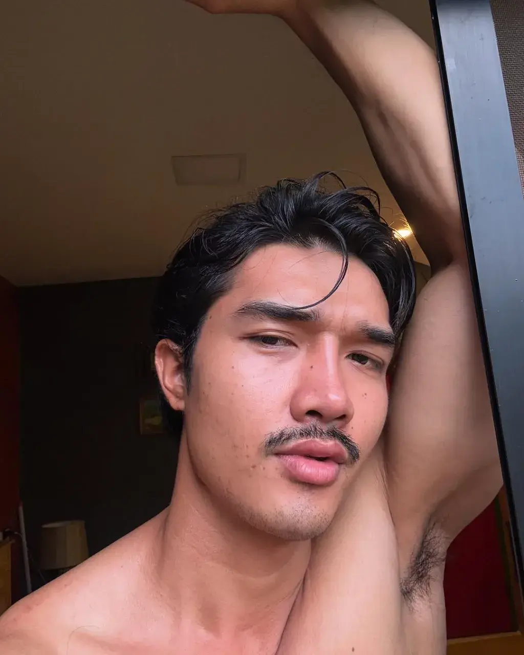 เสวปี๊พี่หนวด