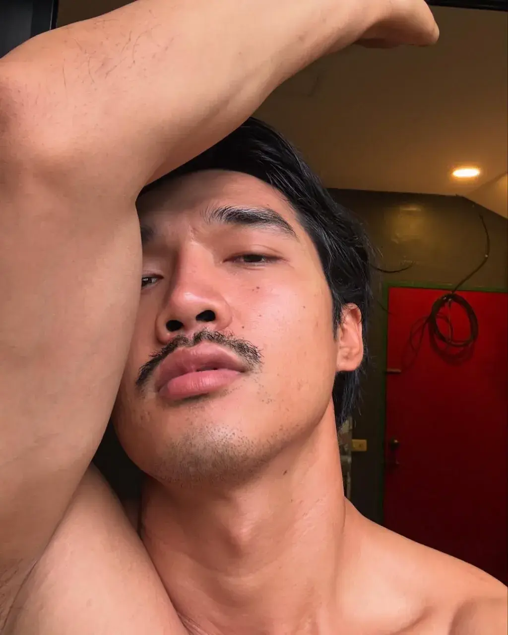 เสวปี๊พี่หนวด