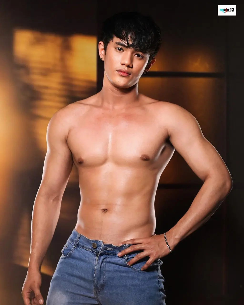 Model & Live Streamer : Billy Yatar