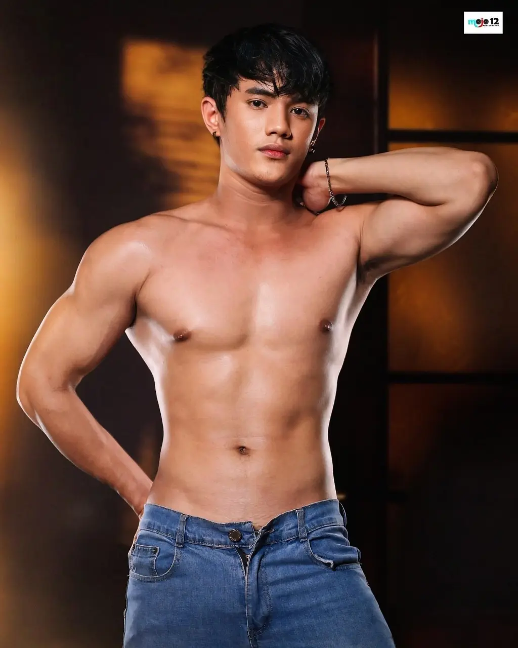 Model & Live Streamer : Billy Yatar