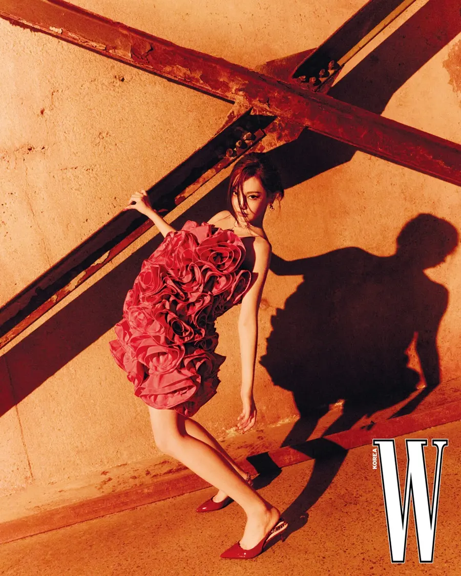 (aespa) NINGNING @ W Korea May 2025