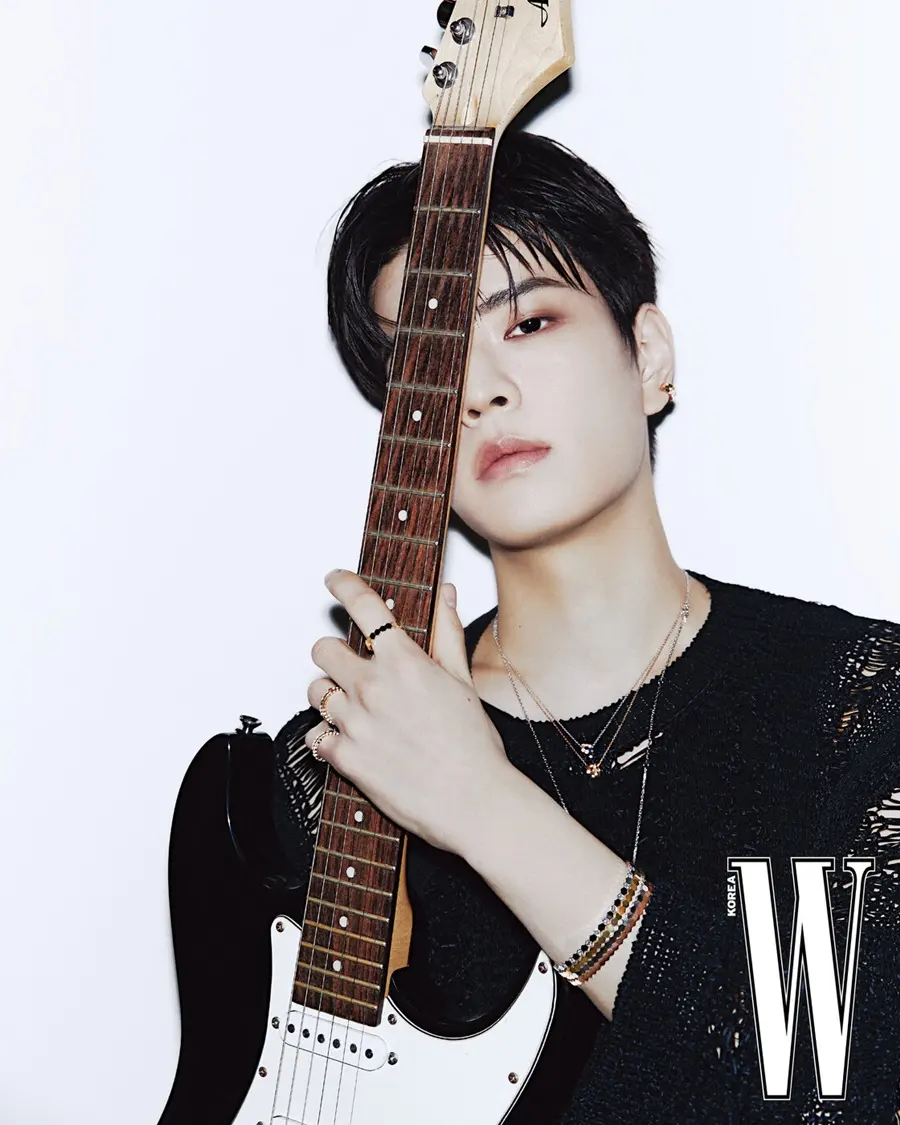 (Stray Kids) Seungmin @ W Korea May 2025