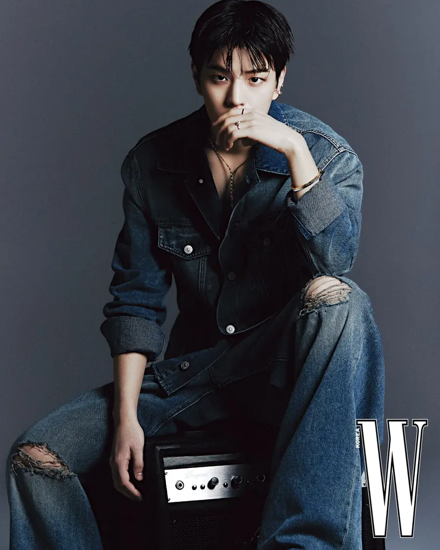 (Stray Kids) Seungmin @ W Korea May 2025