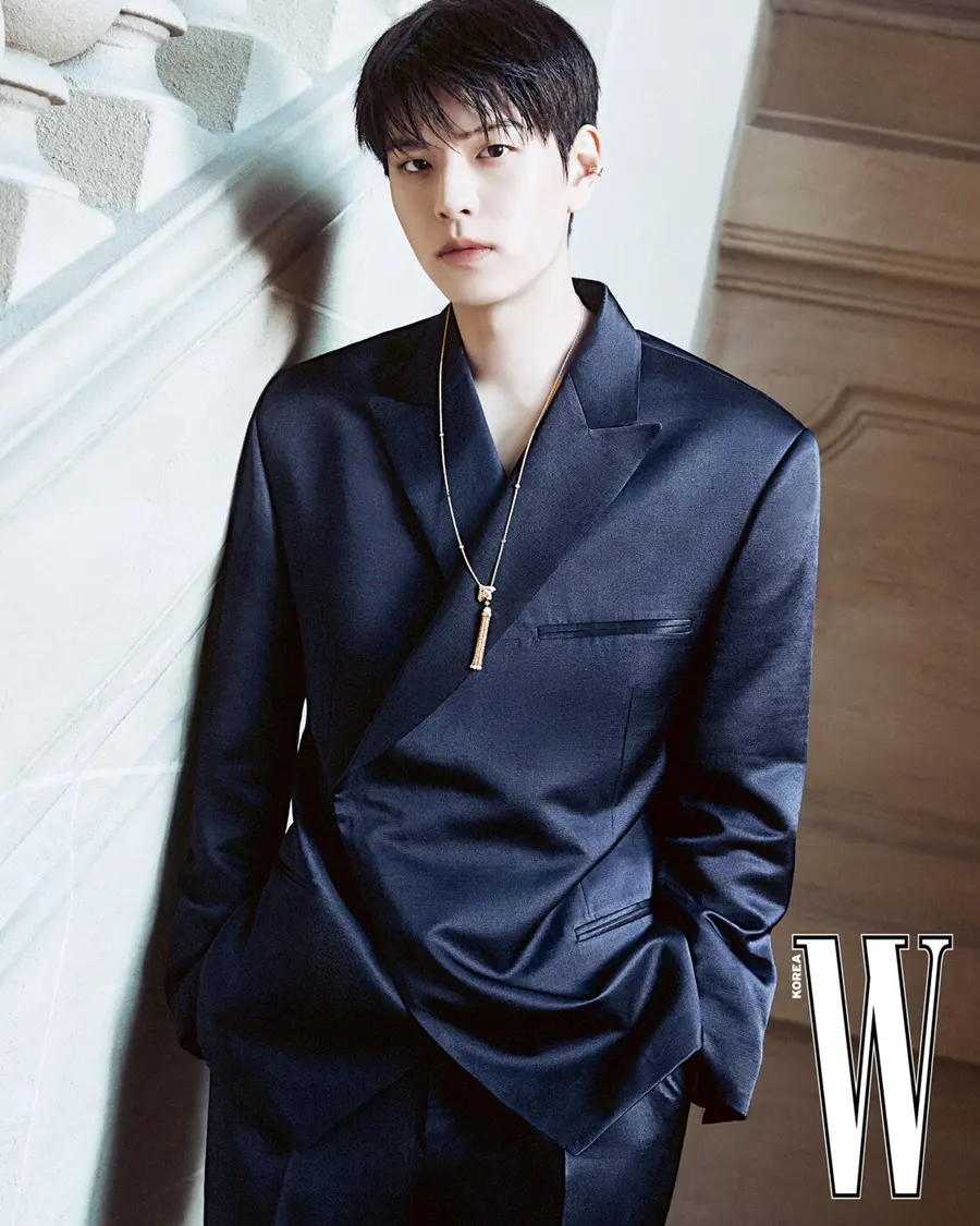 (Stray Kids) Seungmin @ W Korea May 2025