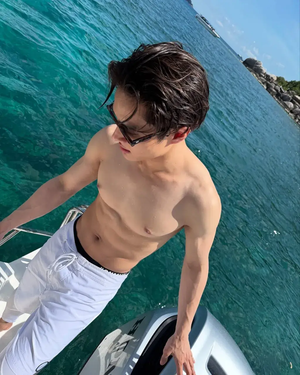 กลิ่นหนุ่มชวน..ราคะ