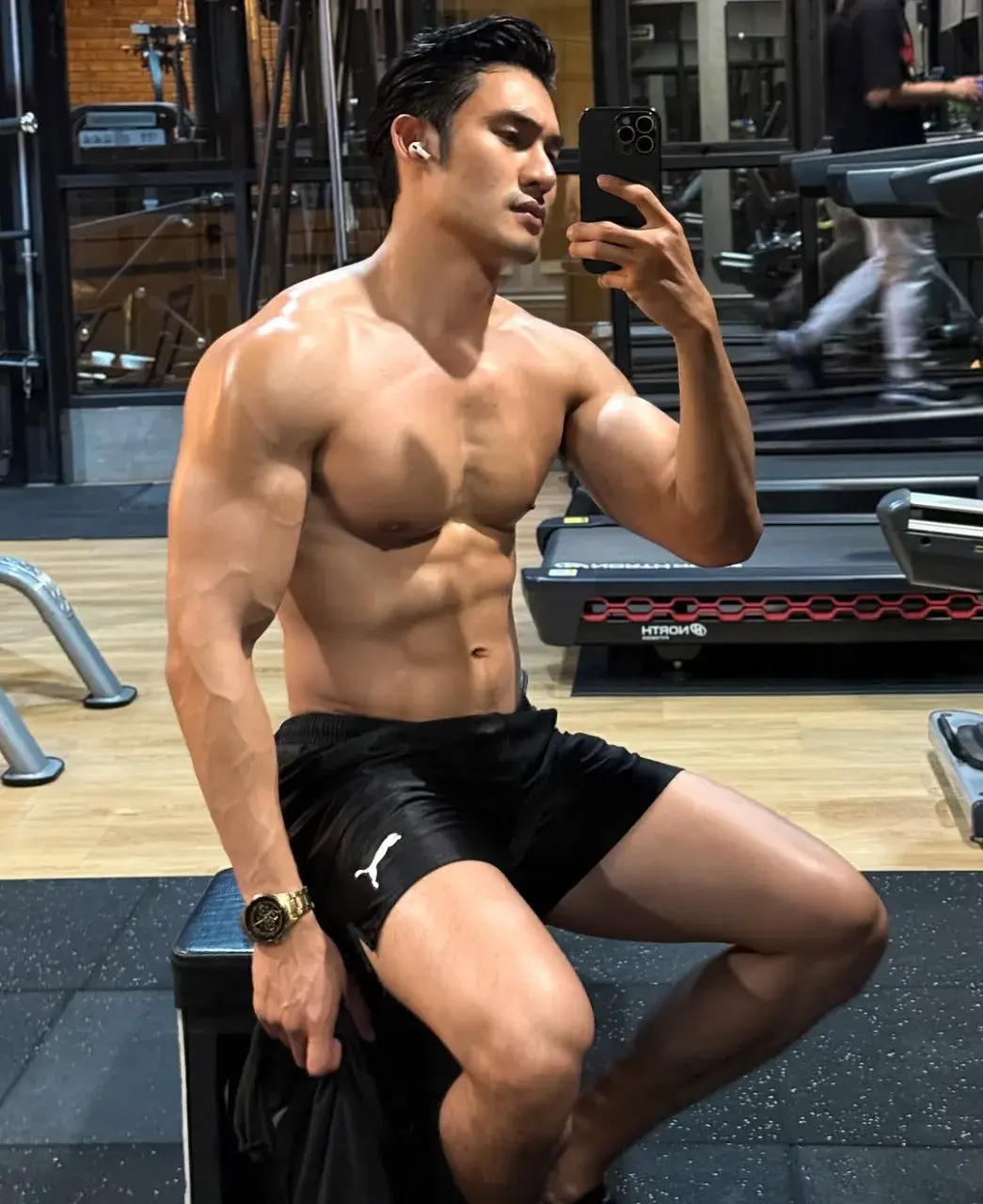 หุ่นแด๊ดดดดดเสียวแต๊ดดด