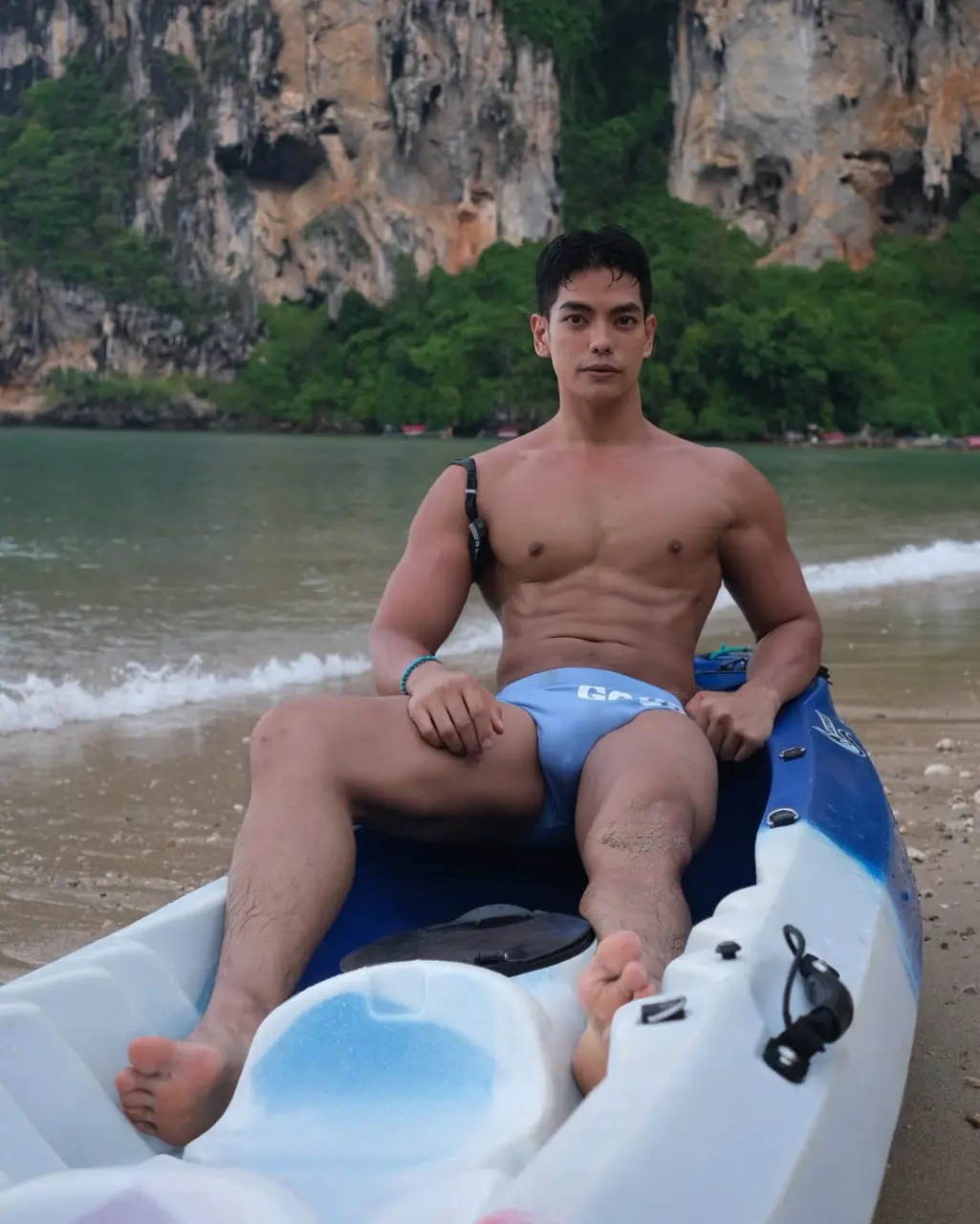 Swimsuit : Kritsadapat Sirikritsawat