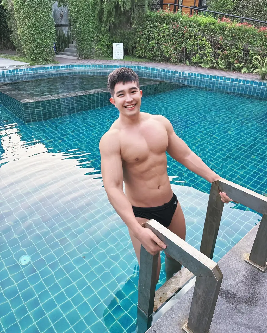 Cool GUY : Worrawoot Issralux