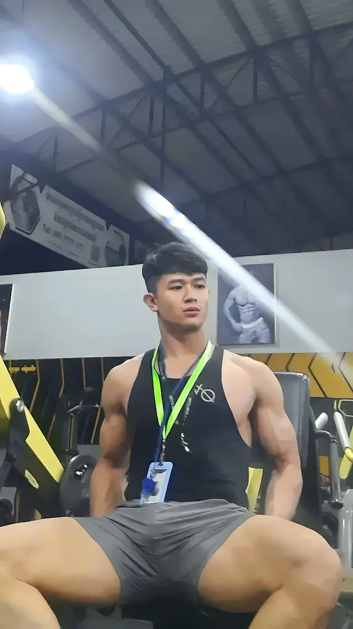 แซ่บยันปลายลิ้น