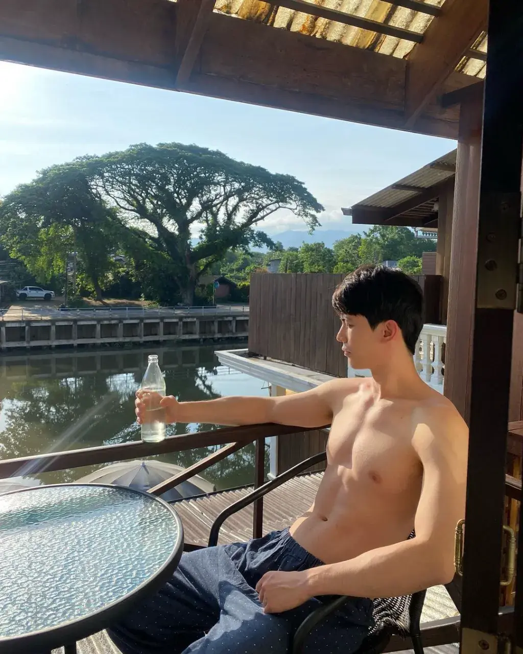 สน ยุกต์ ส่งไพศาลพระเอกขาวล่ำกำลังดี
