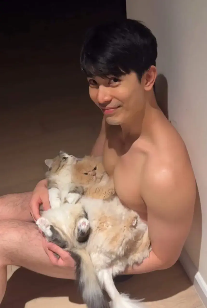 สน ยุกต์ ส่งไพศาลพระเอกขาวล่ำกำลังดี