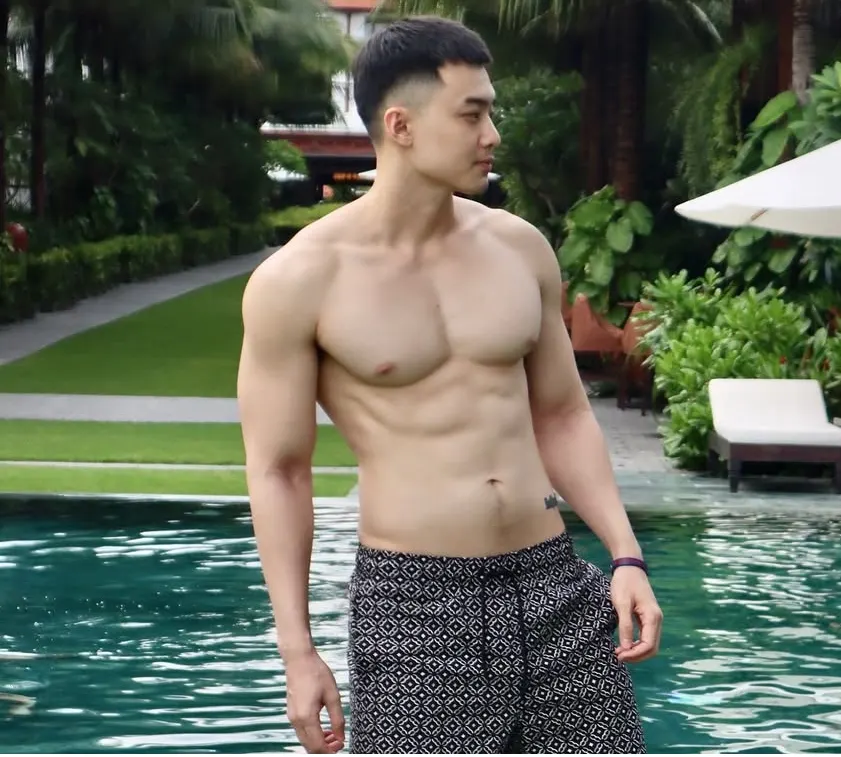 หล่อจั๊วะแสบตา><5