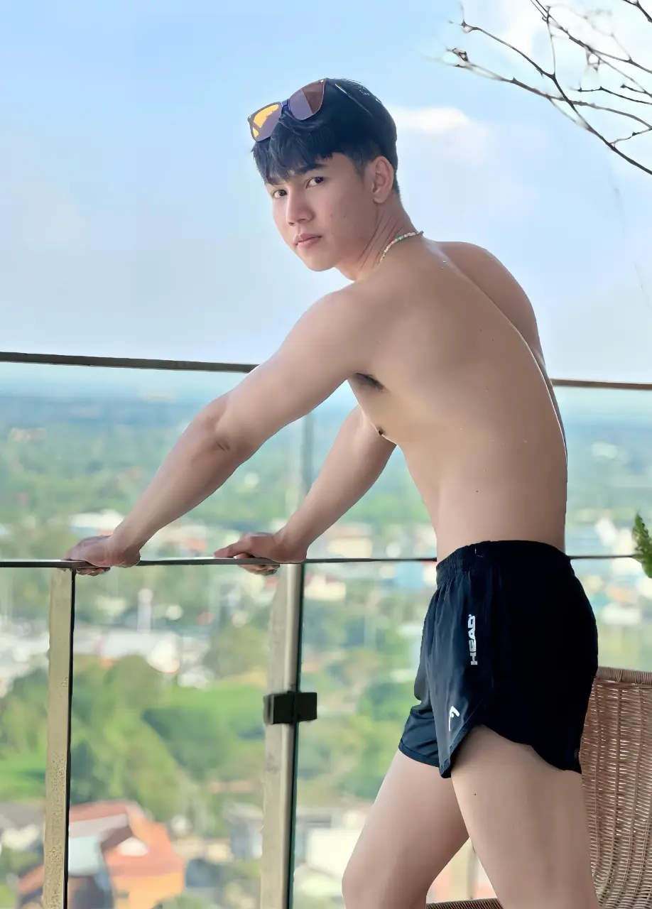 Cool and cute guy : อาร์ม โคโดโมะ  (Arm mayer)