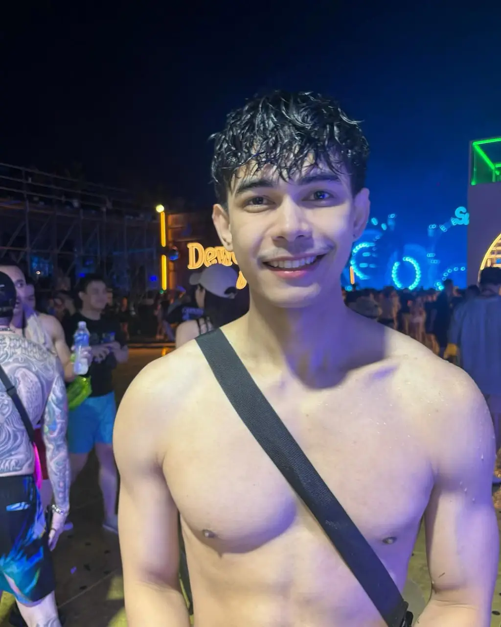 Cool and cute guy : R A C H A N O N