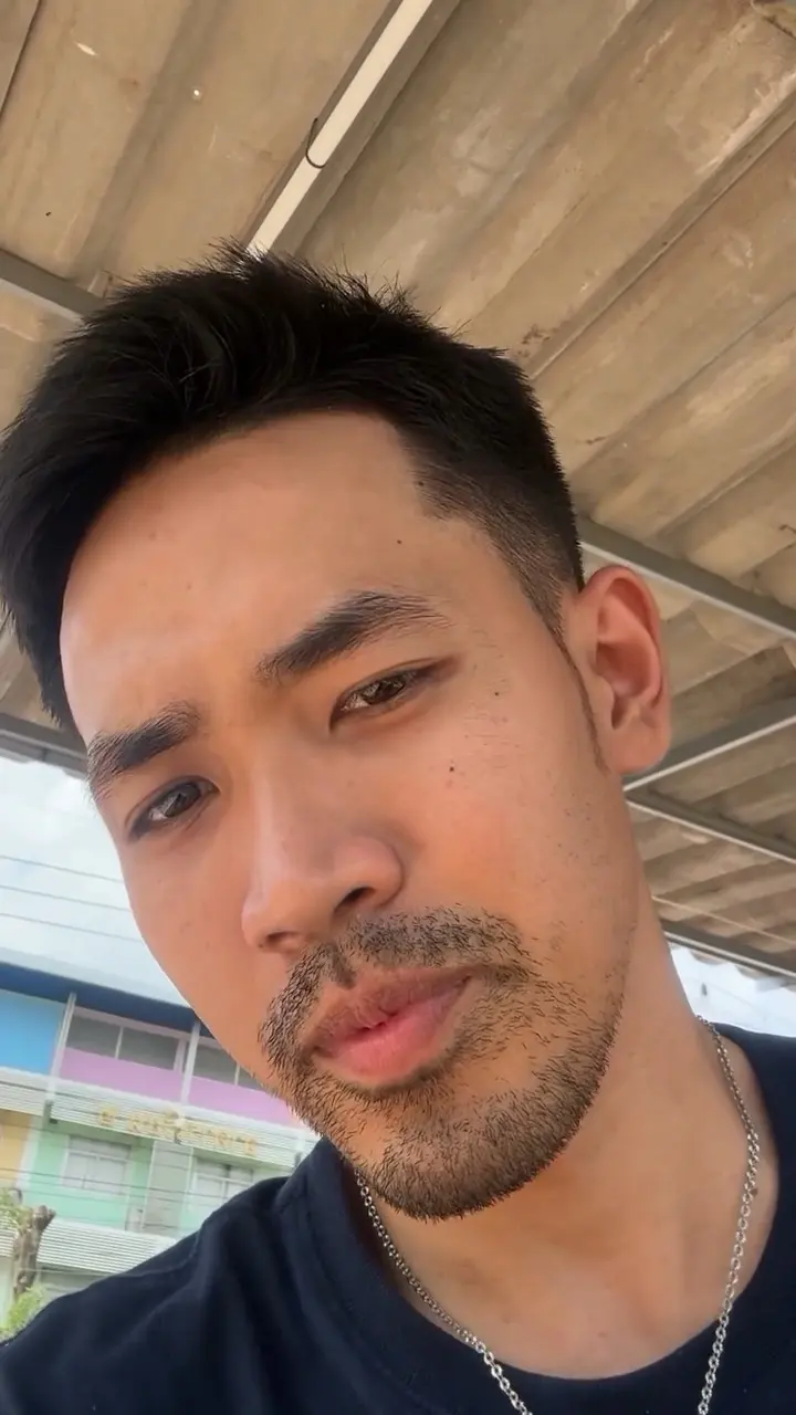 จั๊กะจี้หนวดผัวจัง