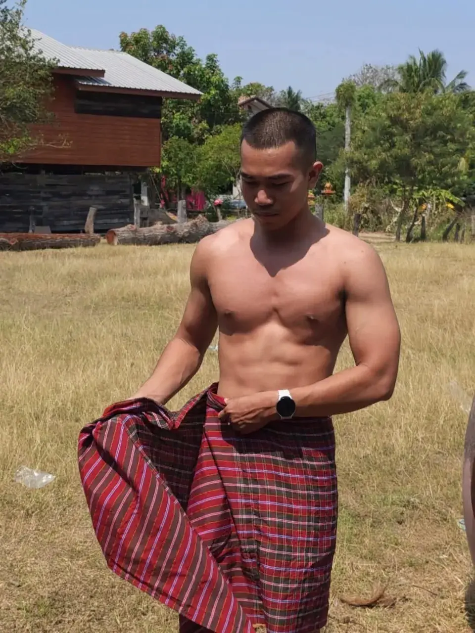 ผู้บ่าว..อาบน้ำ