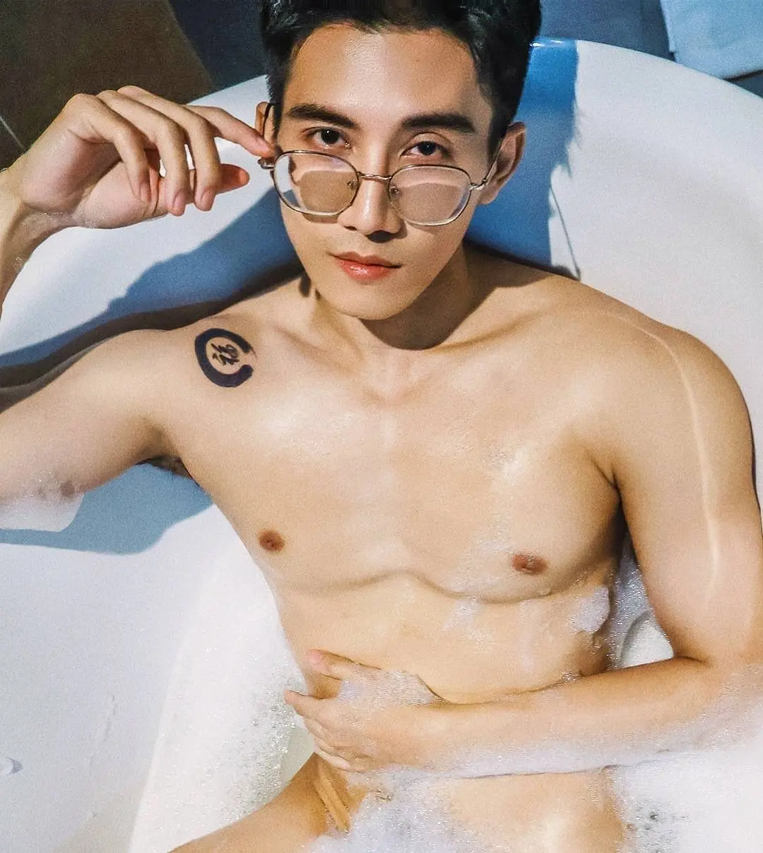 ถอดโชว์เรือนร่าง 2935