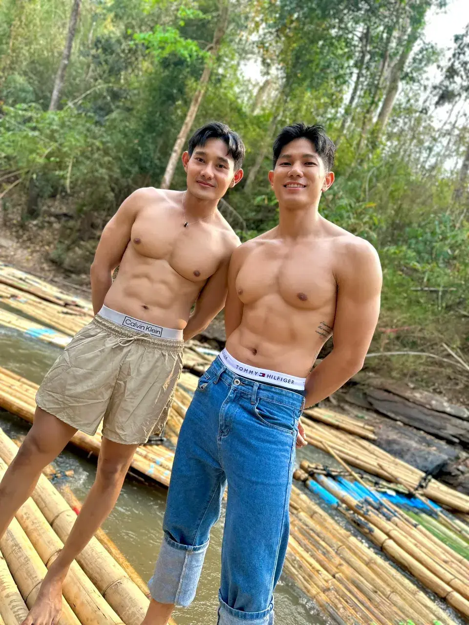 ถอดโชว์เรือนร่าง 2935