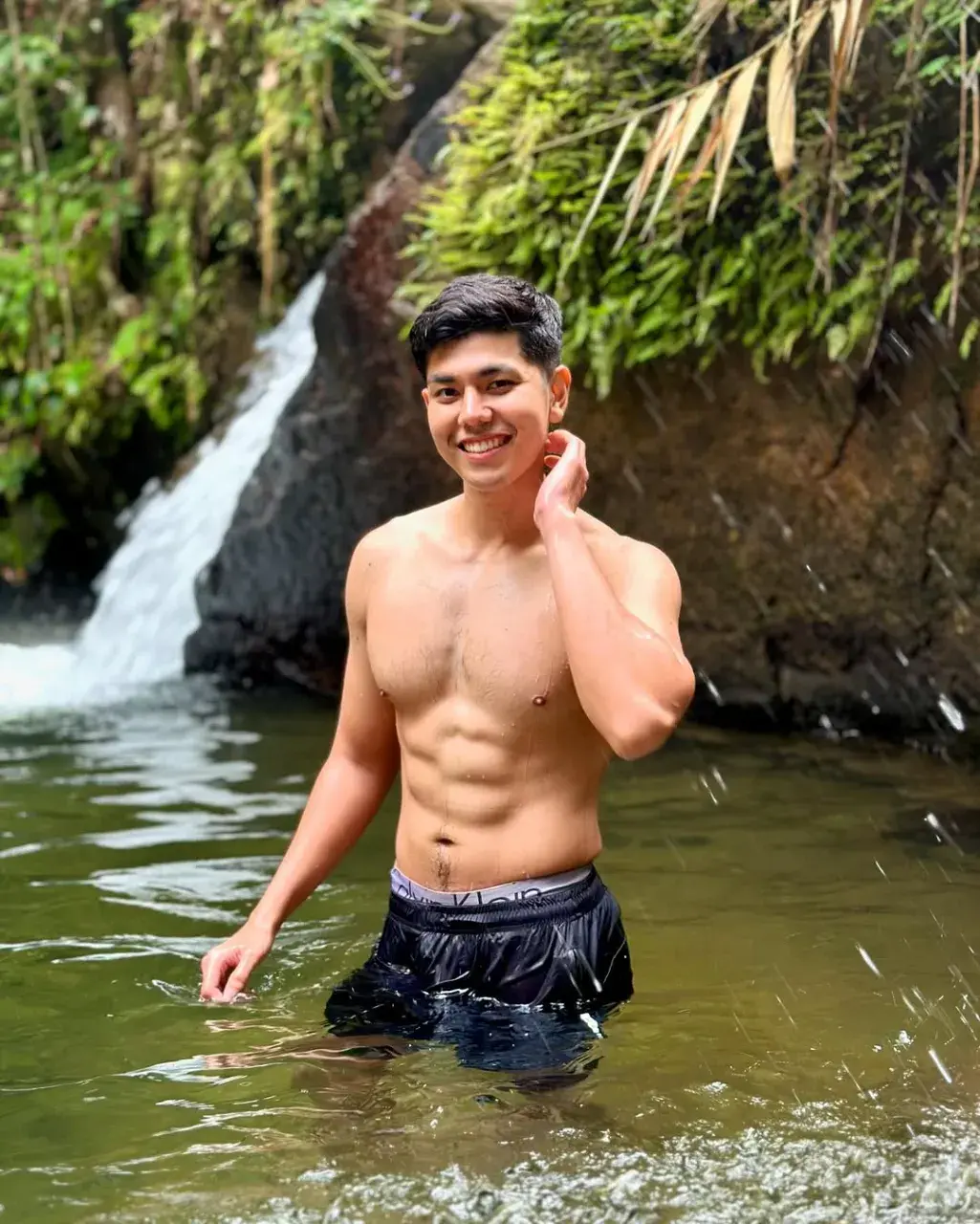 ผุ่บ่าวข่อยมัก