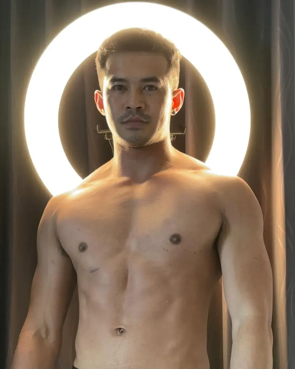 ผุ่บ่าวข่อยมัก
