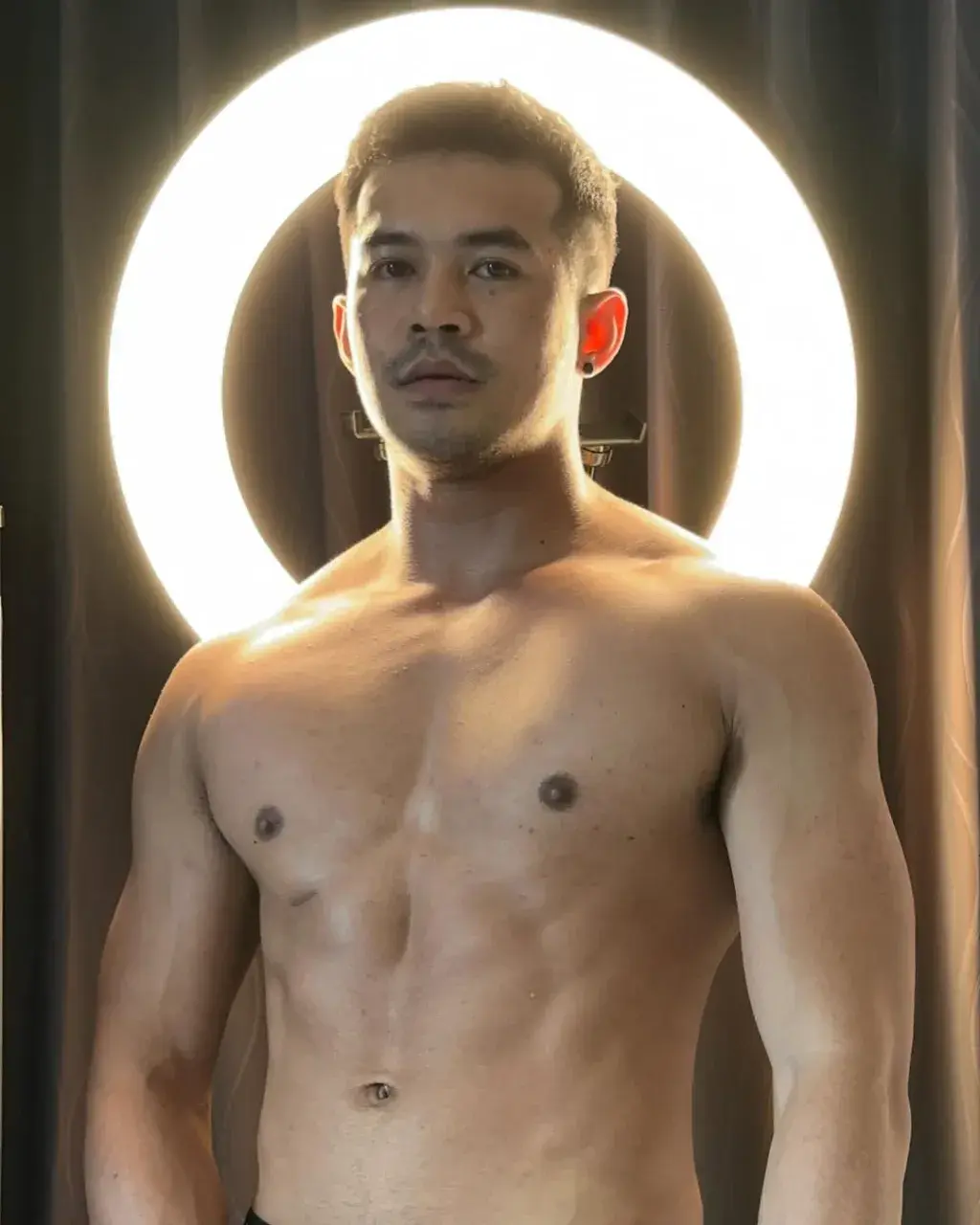 ผุ่บ่าวข่อยมัก