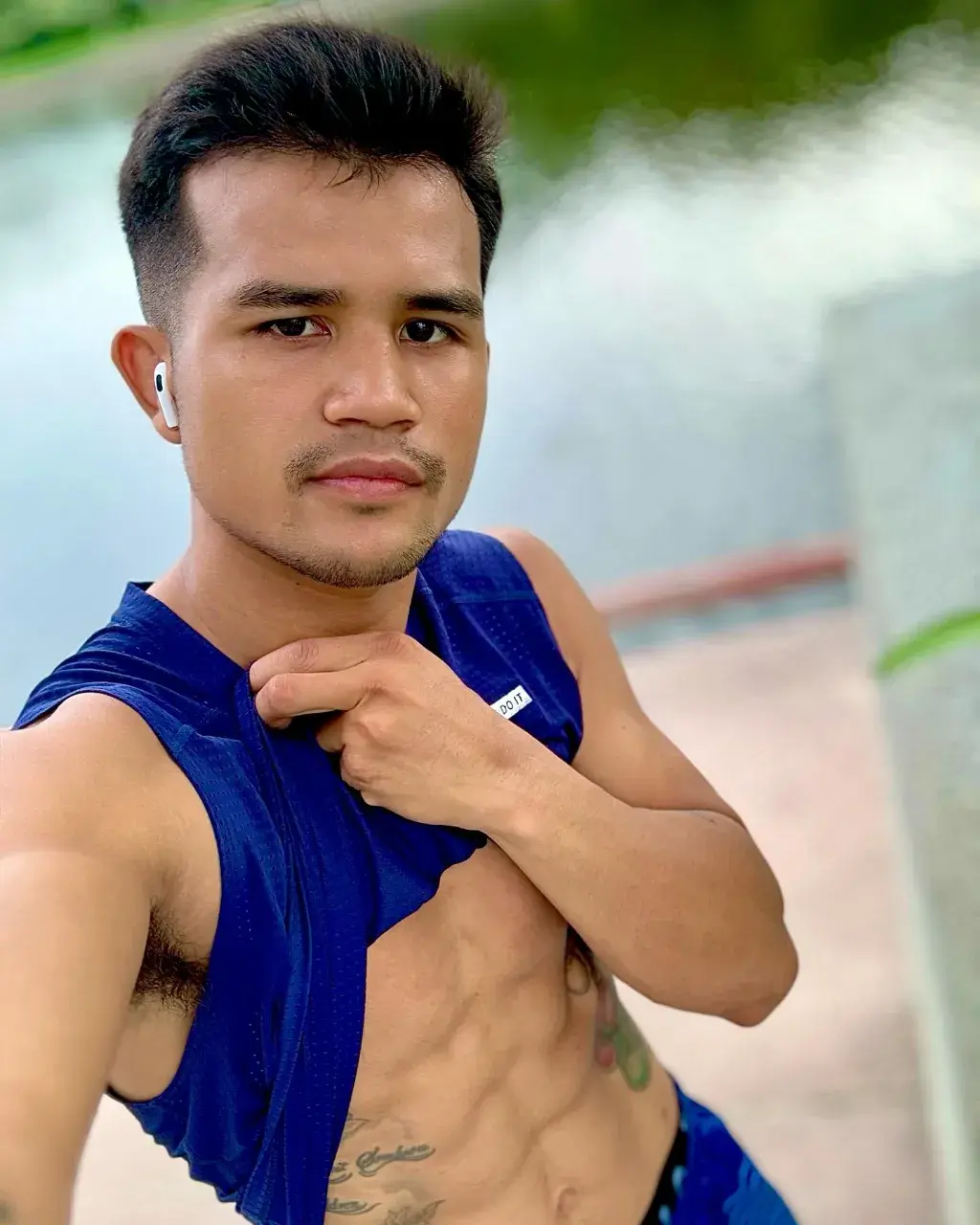 เจ็บกี่หนจะทนเพราะรัก