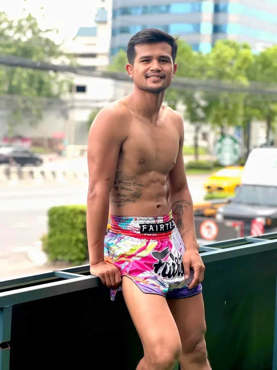 เจ็บกี่หนจะทนเพราะรัก
