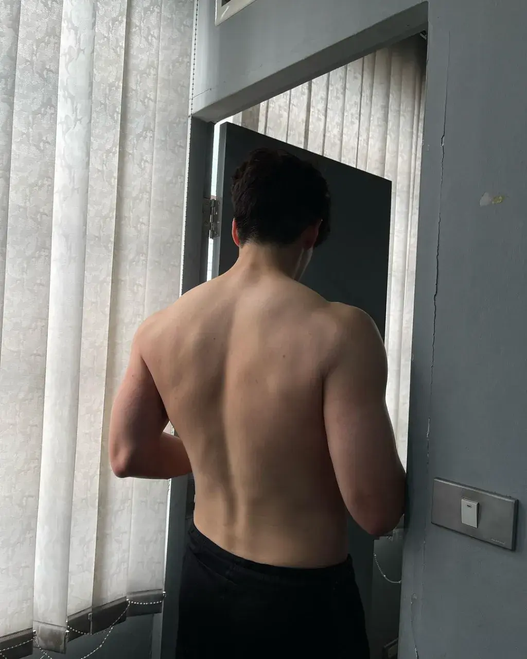 จ้องจะเลียแล้วเล็ก