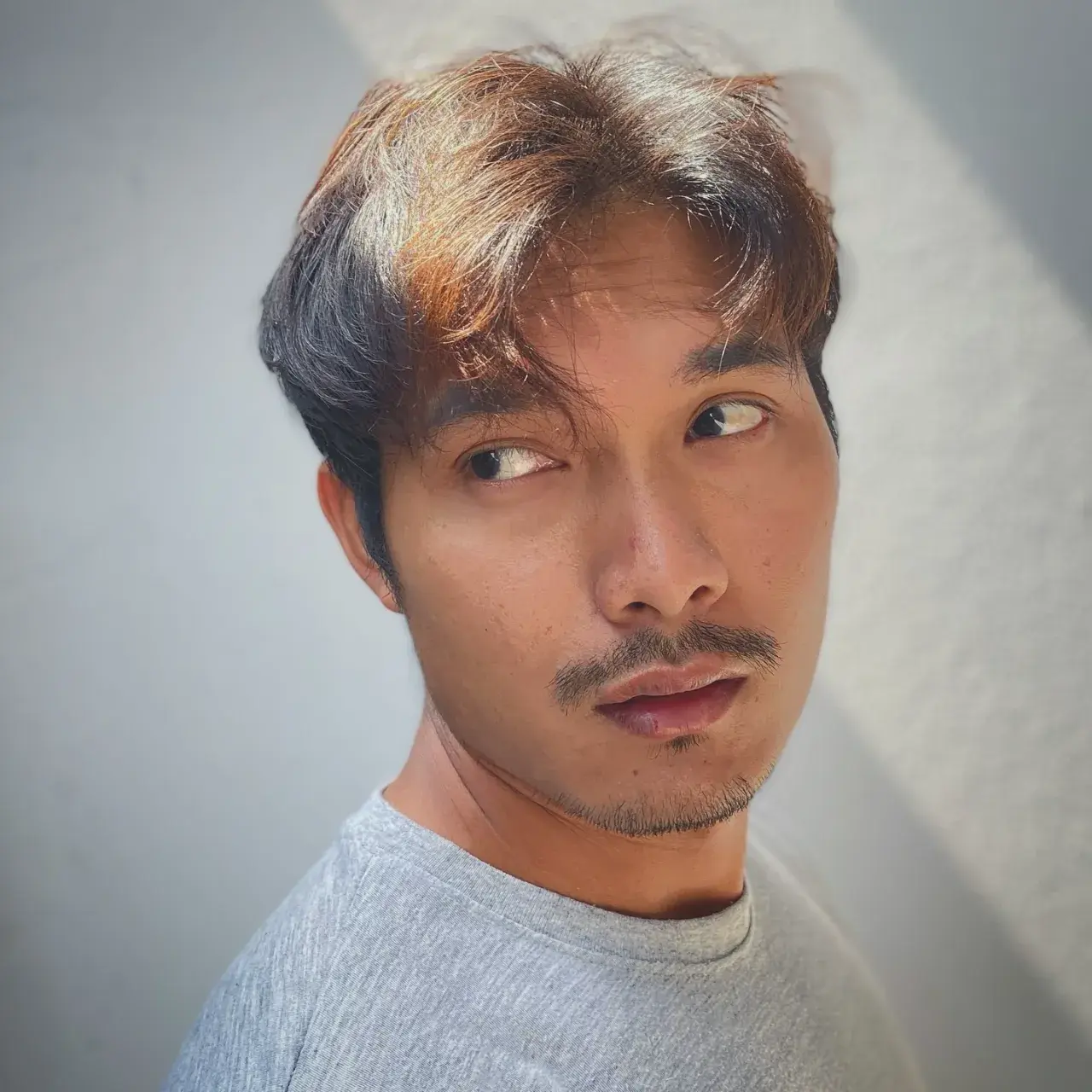 ล่ำๆเห็นแล้วสั่นเลย