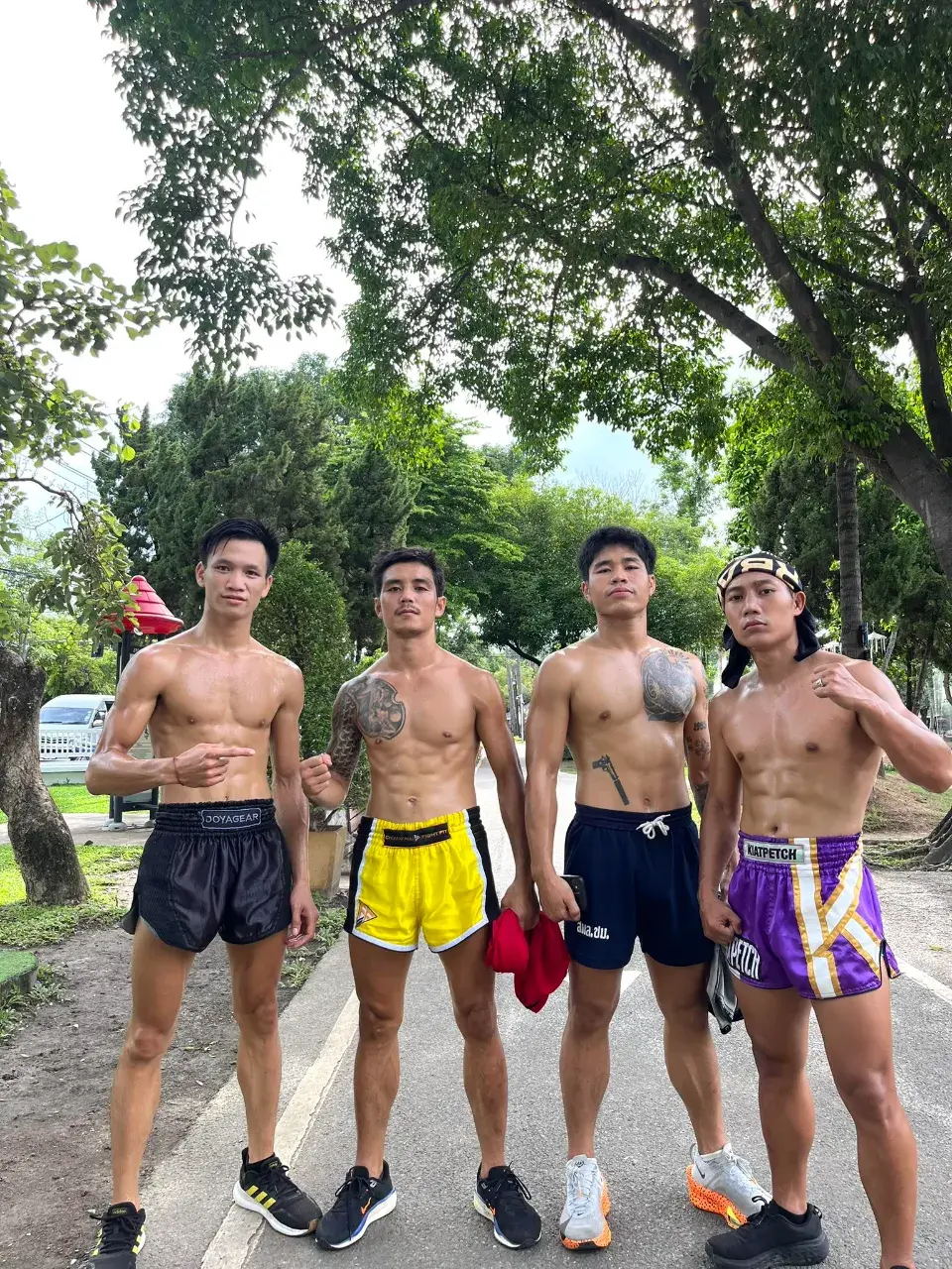 แน่นอกแน่นๆอ๊อกๆ