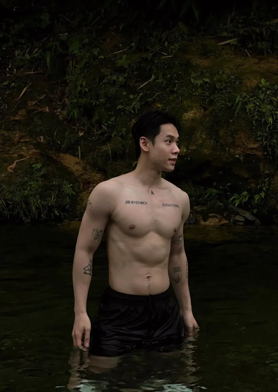 ถอดโชว์เรือนร่าง 2938